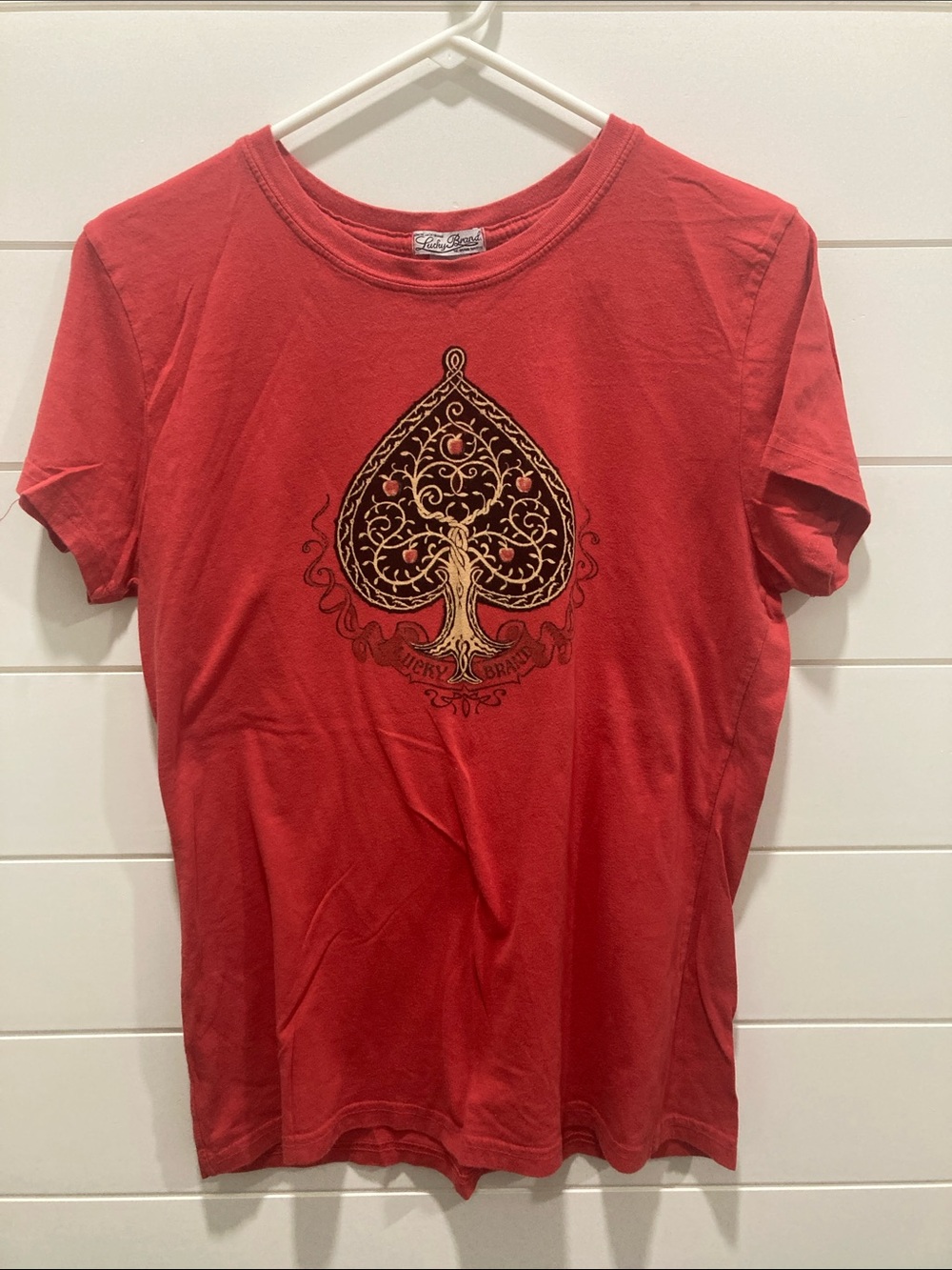 Vintage Y2K Lucky Brand Red Tee with Gold & Black Spade Tree Graphic-EUC- Sz L